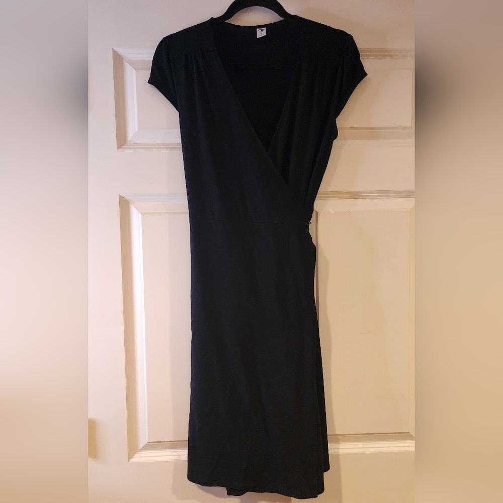 Old Navy stretchy black short sleeve knee length wrap dress S